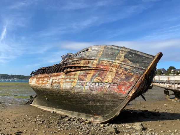 Épave du cimetière de bateaux de Quelmer à Saint-Malo